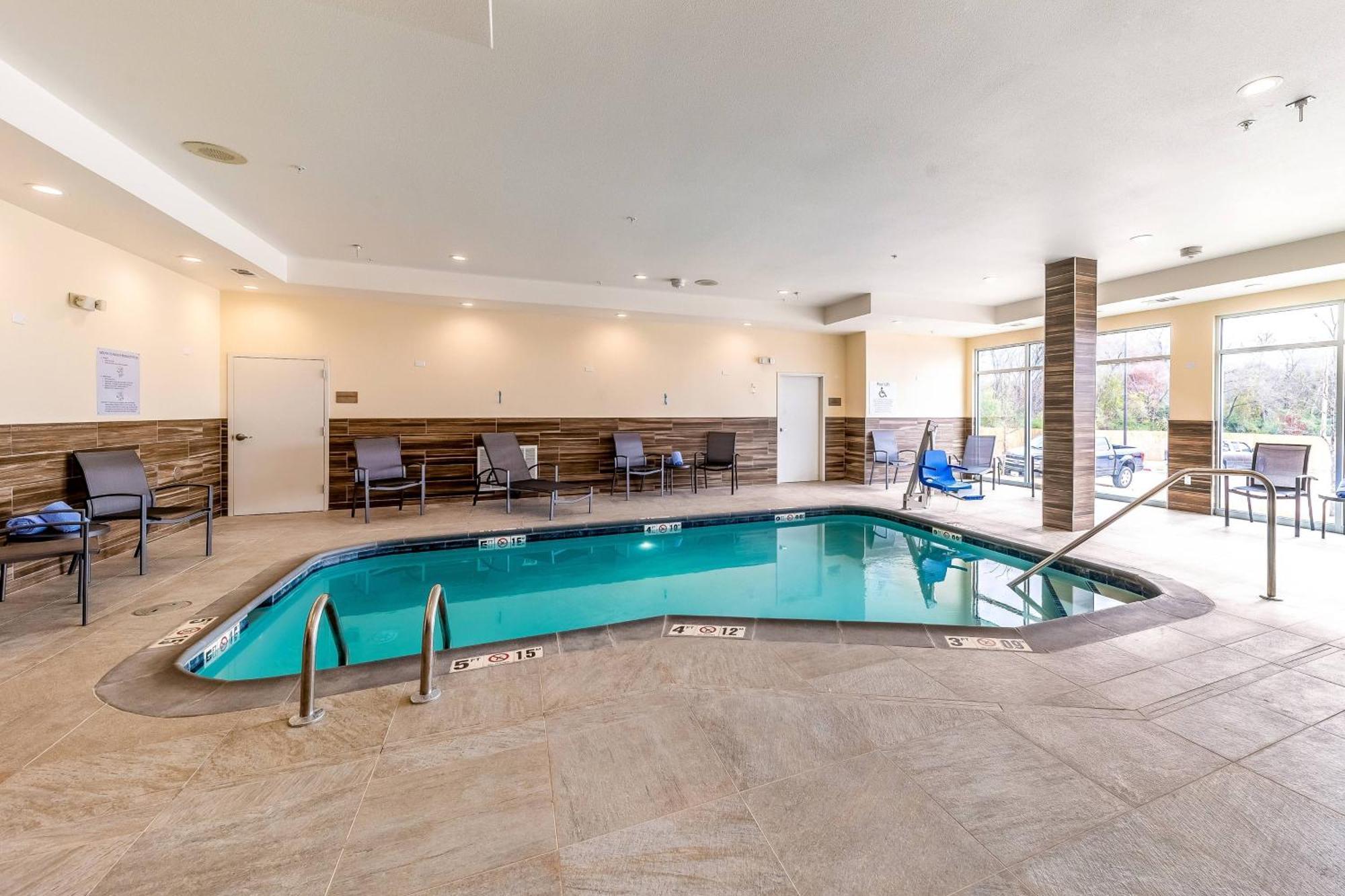 Fairfield Inn & Suites By Marriott Gainesville I-35 מראה חיצוני תמונה